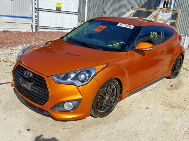 KMHTC6AE3DU151037 - 2013 HYUNDAI VELOSTER T ORANGE photo 2