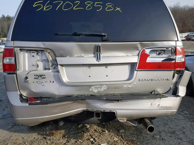 5LMFU28597LJ00075 - 2007 LINCOLN NAVIGATOR 灰色 照片 9