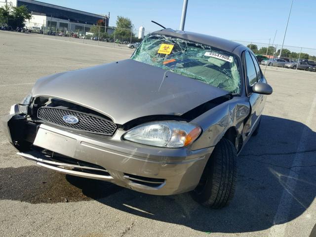 1FAFP56U77A175739 - 2007 FORD TAURUS SEL GOLD photo 2