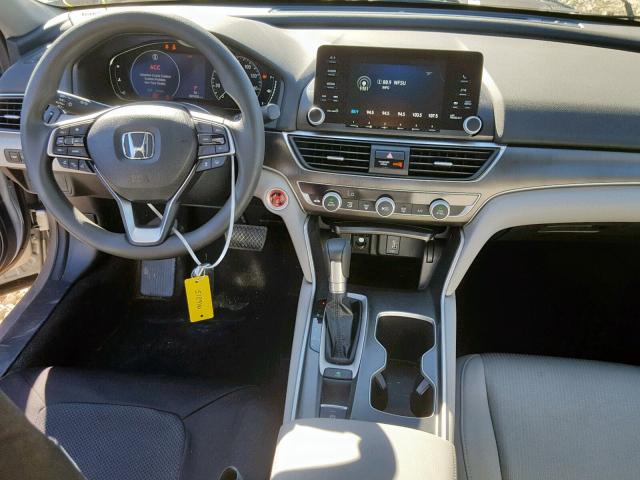 1HGCV1F16JA123125 - 2018 HONDA ACCORD LX SILVER photo 9