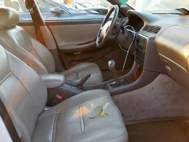 JT8BF12G6T0144372 - 1996 LEXUS ES 300 WHITE photo 5