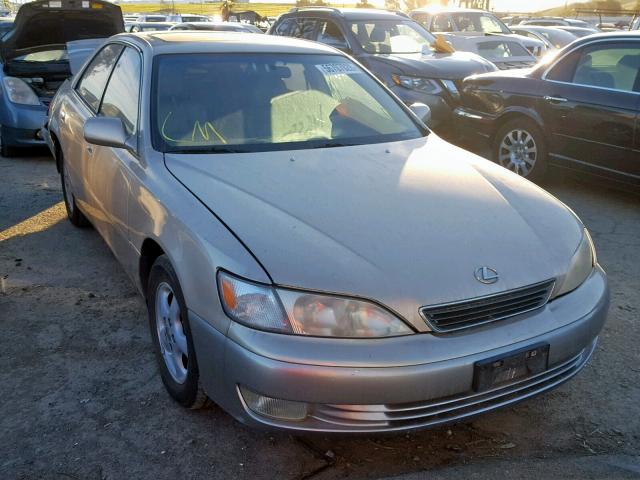 JT8BF22G1V0074210 - 1997 LEXUS ES 300 GOLD photo 1