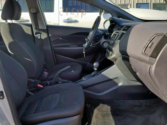 KNADM4A38D6109392 - 2013 KIA RIO LX SILVER photo 5