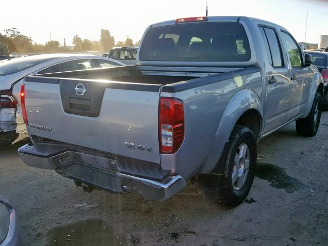 1N6AD07W07C448084 - 2007 NISSAN FRONTIER C SILVER photo 4