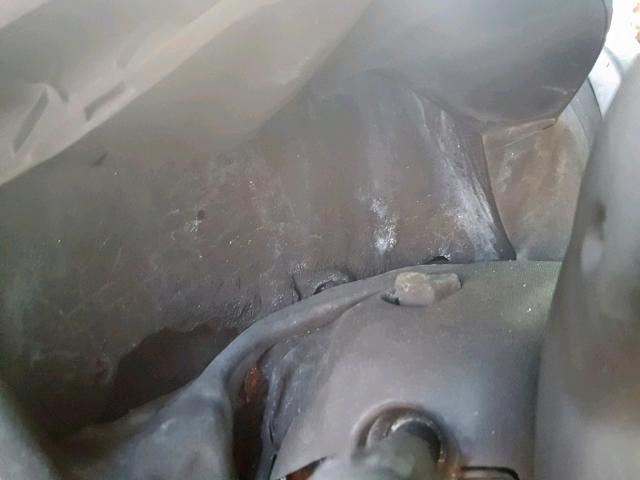 2G2WR544741213536 - 2004 PONTIAC GRAND PRIX SILVER photo 8