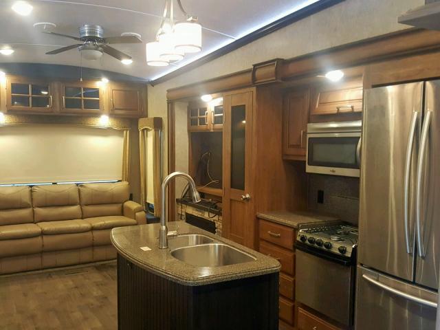 4YDF36124G4702262 - 2016 KEYSTONE MONTANA TWO TONE photo 7