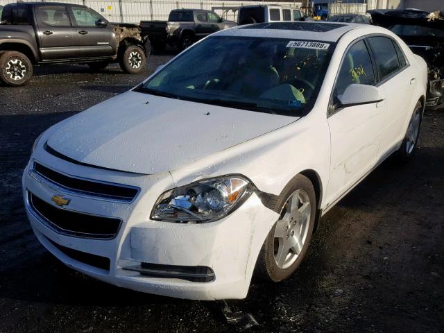 1G1ZJ577494170705 - 2009 CHEVROLET MALIBU 2LT WHITE photo 2