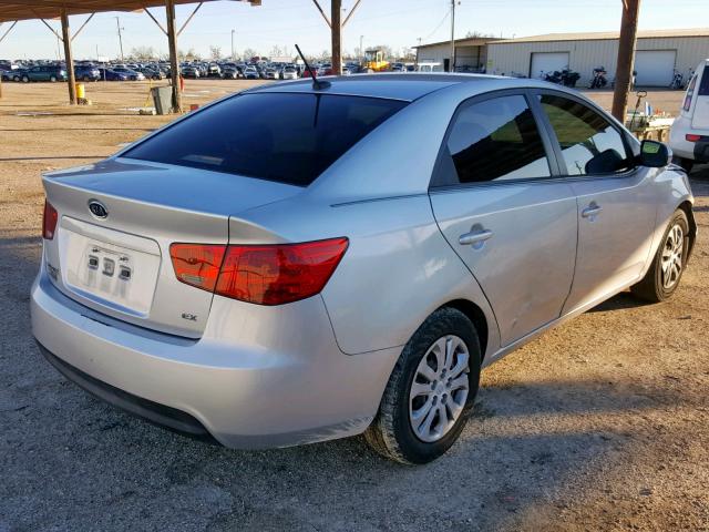 KNAFU4A28C5596243 - 2012 KIA FORTE EX SILVER photo 4