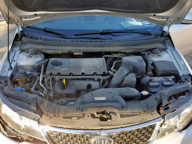 KNAFU4A28C5596243 - 2012 KIA FORTE EX SILVER photo 7