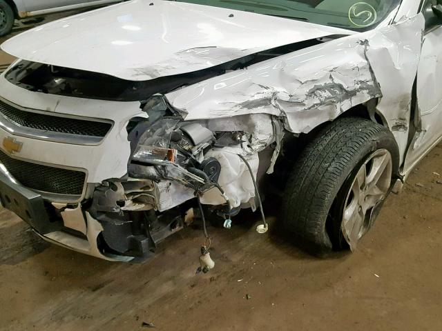 1G1ZA5EUXCF388751 - 2012 CHEVROLET MALIBU LS 白色 照片 9