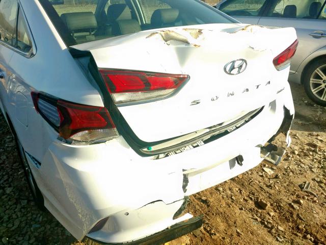 5NPE34AF4JH689813 - 2018 HYUNDAI SONATA SPO WHITE photo 9