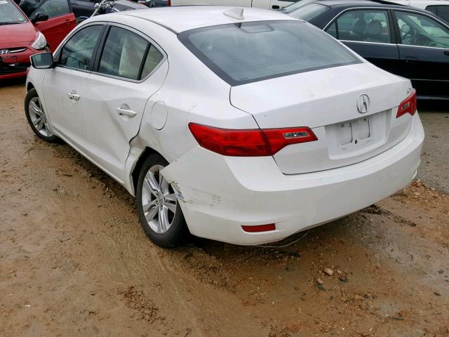 19VDE1F36DE022570 - 2013 ACURA ILX 20 WHITE photo 3