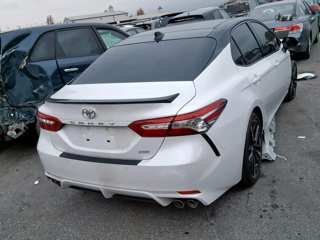 4T1B61HK0KU165363 - 2019 TOYOTA CAMRY XSE WHITE photo 4