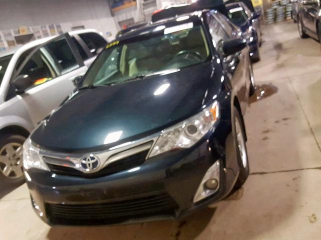 4T1BD1FK4CU011538 - 2012 TOYOTA CAMRY HYBR BLUE photo 2