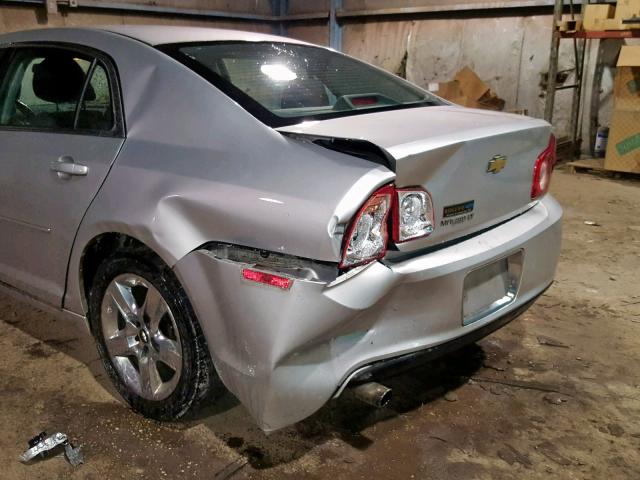 1G1ZC5EB0AF304300 - 2010 CHEVROLET MALIBU 1LT SILVER photo 9