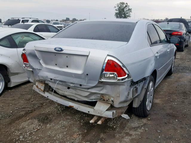 3FAFP06Z16R144960 - 2006 FORD FUSION S SILVER photo 4