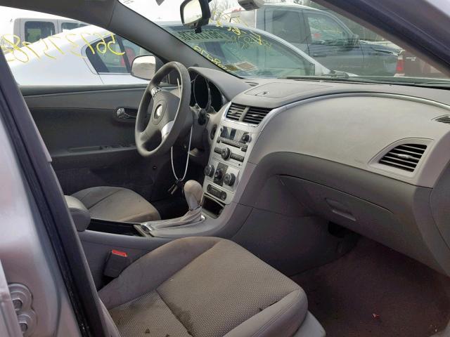 1G1ZB5EB2AF104036 - 2010 CHEVROLET MALIBU LS ვერცხლისფერი ფოტო 5