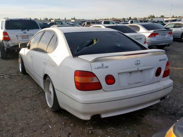 JT8BD68SXY0106732 - 2000 LEXUS GS 300 WHITE photo 3