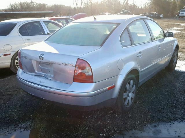 WVWRH63B91P293373 - 2001 VOLKSWAGEN PASSAT GLX 灰色 照片 4