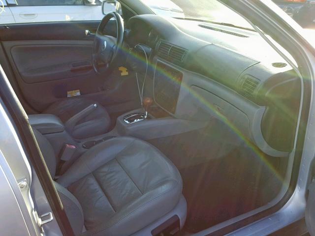 WVWRH63B91P293373 - 2001 VOLKSWAGEN PASSAT GLX 灰色 照片 5