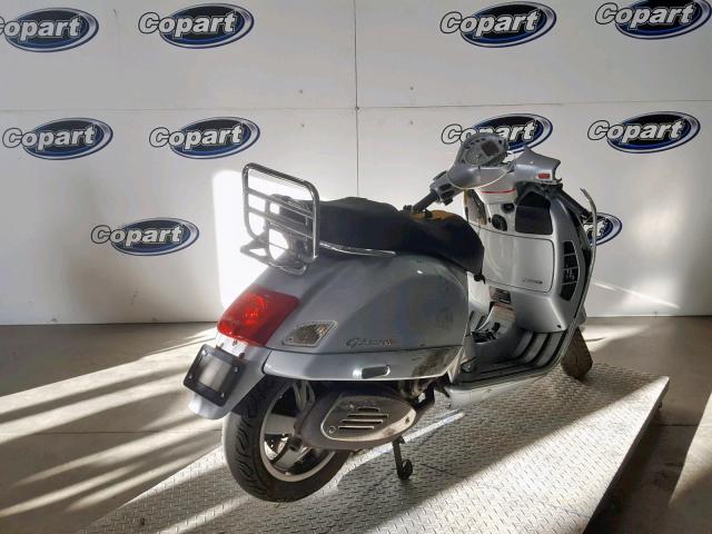 ZAPM459L185006869 - 2008 VESPA GTS 250 SILVER photo 4