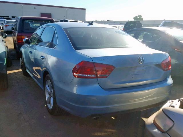 1VWBP7A30CC063685 - 2012 VOLKSWAGEN PASSAT SE BLUE photo 3