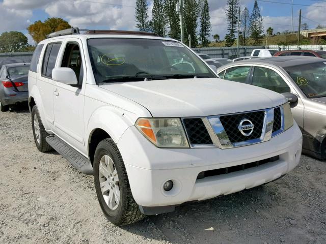 5N1AR18U36C643758 - 2006 NISSAN PATHFINDER WHITE photo 1