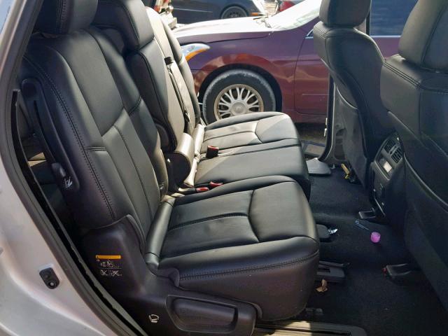 5N1DR2MN6HC608183 - 2017 NISSAN PATHFINDER 银色 照片 6