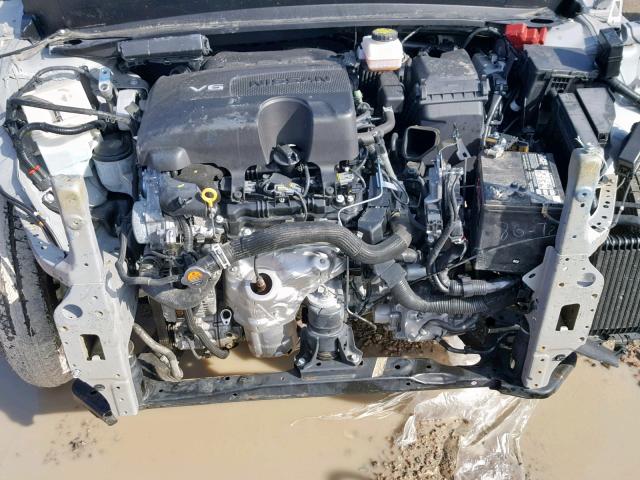 5N1DR2MN6HC608183 - 2017 NISSAN PATHFINDER 银色 照片 7