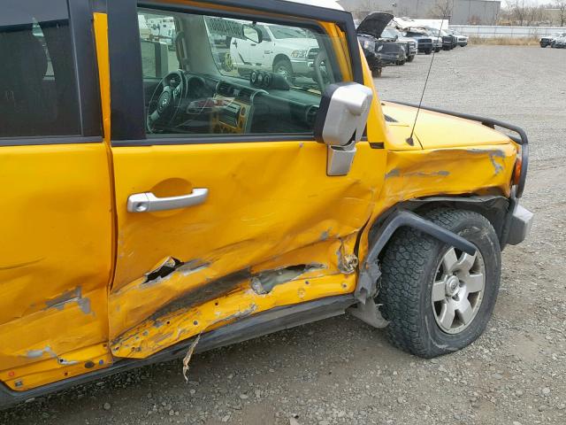 JTEBU11F78K008307 - 2008 TOYOTA FJ CRUISER YELLOW photo 9