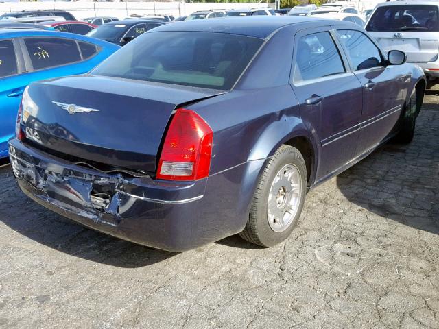 2C3JA53G85H685363 - 2005 CHRYSLER 300 TOURIN BLUE photo 4