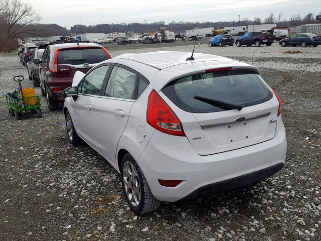 3FADP4FJXCM165159 - 2012 FORD FIESTA SES WHITE photo 3