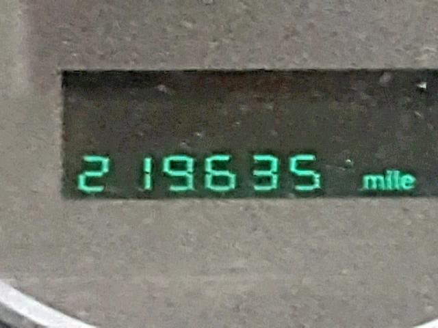 1J8HG58N46C166811 - 2006 JEEP COMMANDER RED photo 8