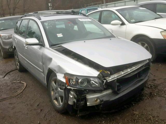 YV1MJ682862191259 - 2006 VOLVO V50 T5 SILVER photo 1