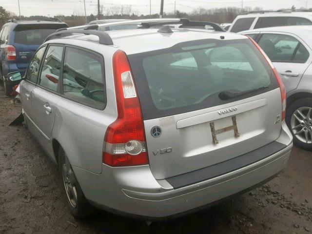 YV1MJ682862191259 - 2006 VOLVO V50 T5 SILVER photo 3