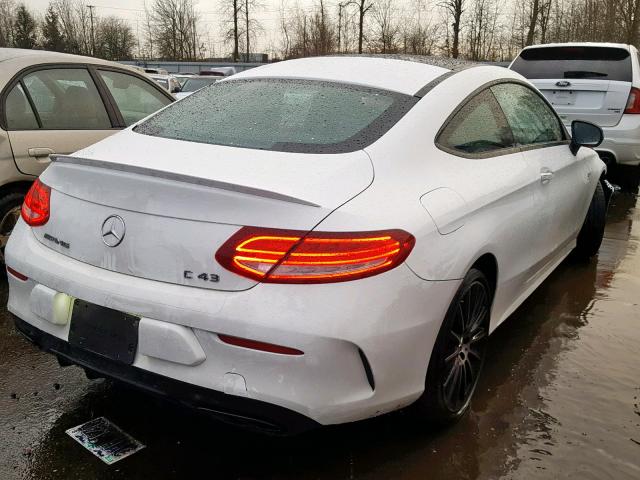 WDDWJ6EB9HF442343 - 2017 MERCEDES-BENZ C 43 4MATI WHITE photo 4