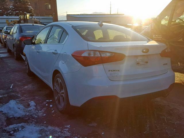 KNAFX4A80G5577204 - 2016 KIA FORTE EX WHITE photo 3