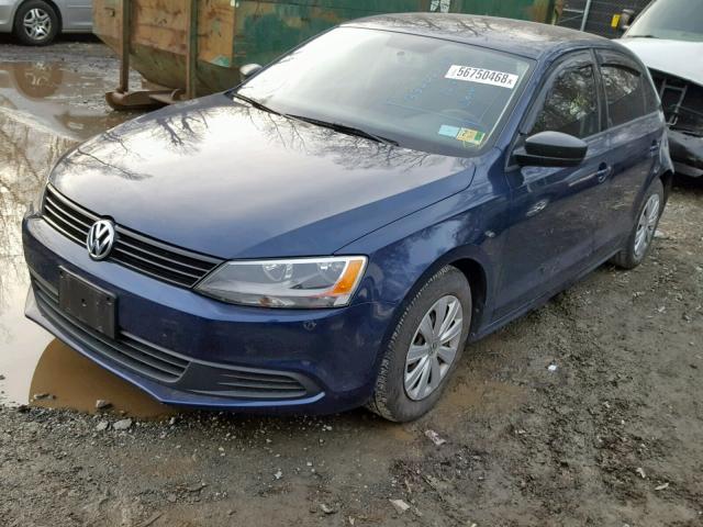 3VW2K7AJ8EM381780 - 2014 VOLKSWAGEN JETTA BASE BLUE photo 2