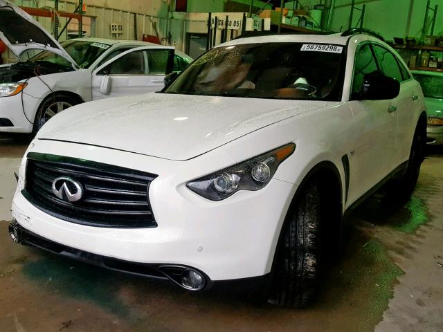 JN8CS1MU5GM670743 - 2016 INFINITI QX70 WHITE photo 2