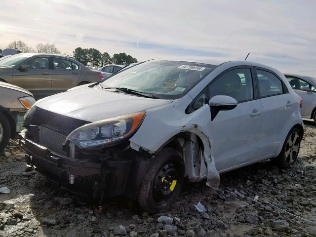 KNADN5A37C6083157 - 2012 KIA RIO EX WHITE photo 2