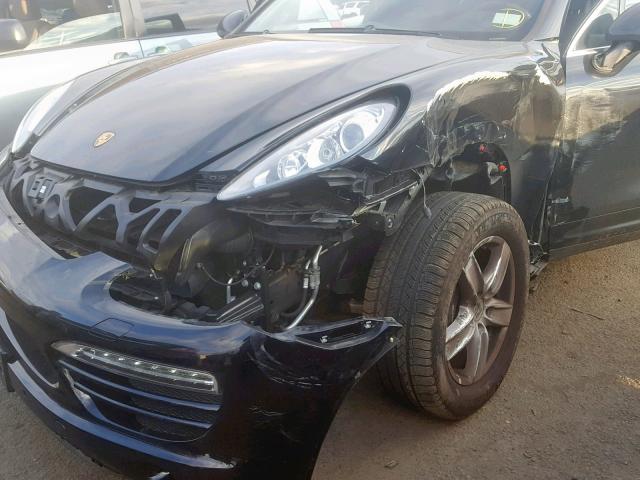 WP1AA2A27DLA07320 - 2013 PORSCHE CAYENNE BLACK photo 9