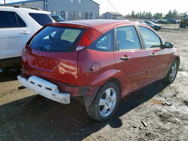 3FAFP37344R128373 - 2004 FORD FOCUS ZX5 RED photo 4