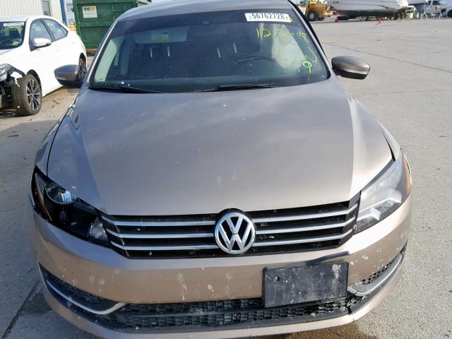 1VWAT7A32FC077745 - 2015 VOLKSWAGEN PASSAT S GOLD photo 7