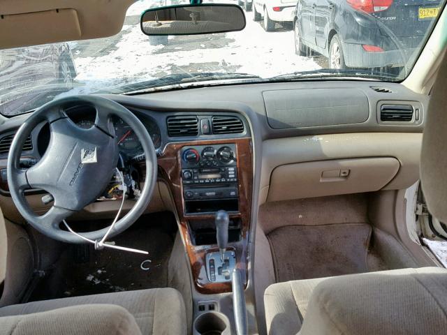 4S3BH665627639954 - 2002 SUBARU LEGACY OUT CREAM photo 9