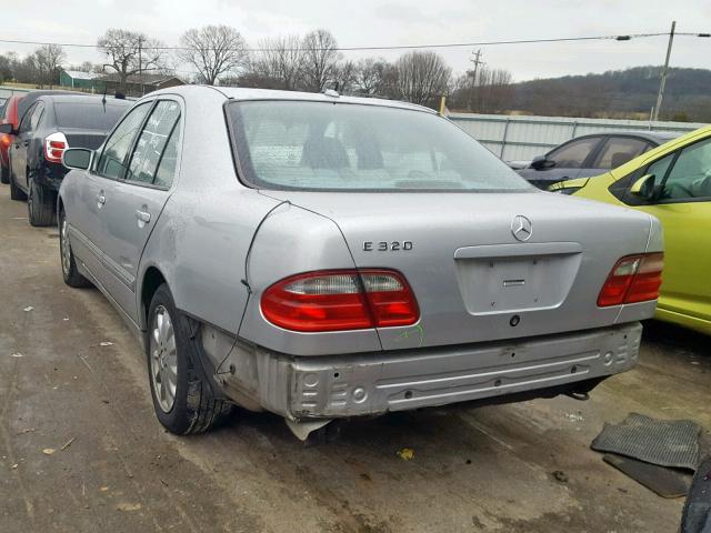 WDBJF65J41B351280 - 2001 MERCEDES-BENZ E 320 SILVER photo 3