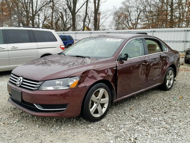 1VWAS7A37EC023956 - 2014 VOLKSWAGEN PASSAT S MAROON photo 2