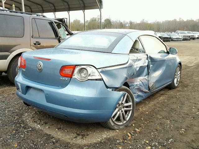 WVWFA71F38V050585 - 2008 VOLKSWAGEN EOS LUX 蓝色 照片 4