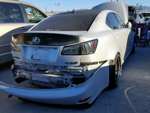 JTHBK262475046174 - 2007 LEXUS IS 250 WHITE photo 4