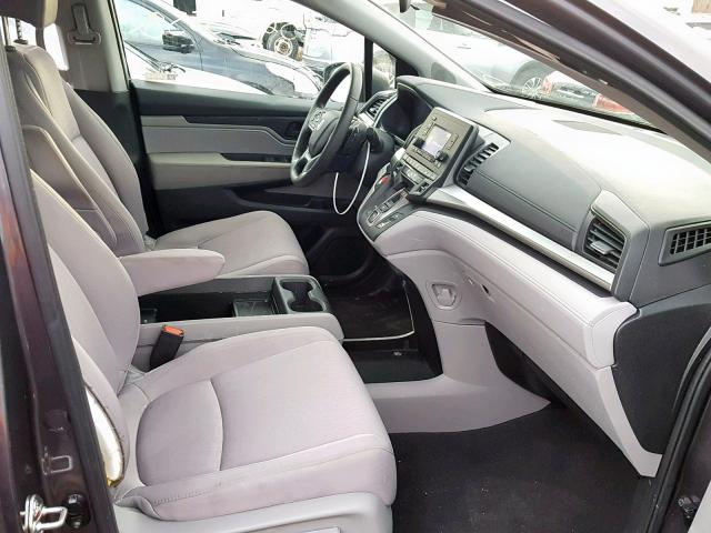 5FNRL6H2XJB095824 - 2018 HONDA ODYSSEY LX GRAY photo 5