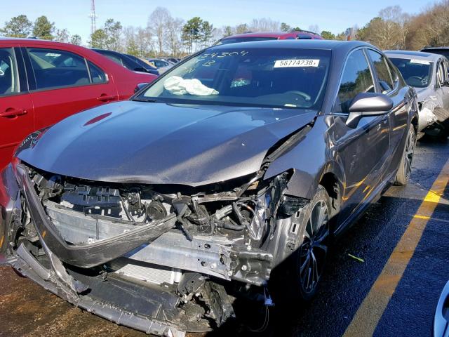 4T1B11HKXJU154304 - 2018 TOYOTA CAMRY L GRAY photo 2